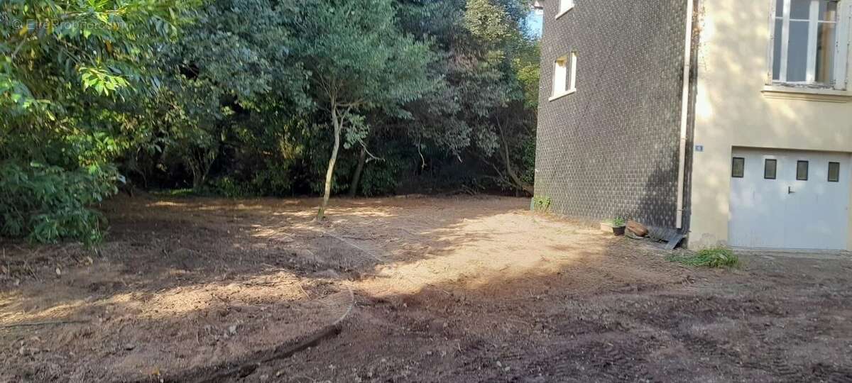 Maison à MAEL-CARHAIX