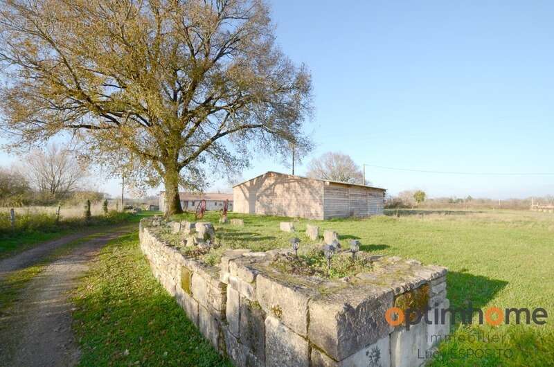 Maison à MAUPREVOIR