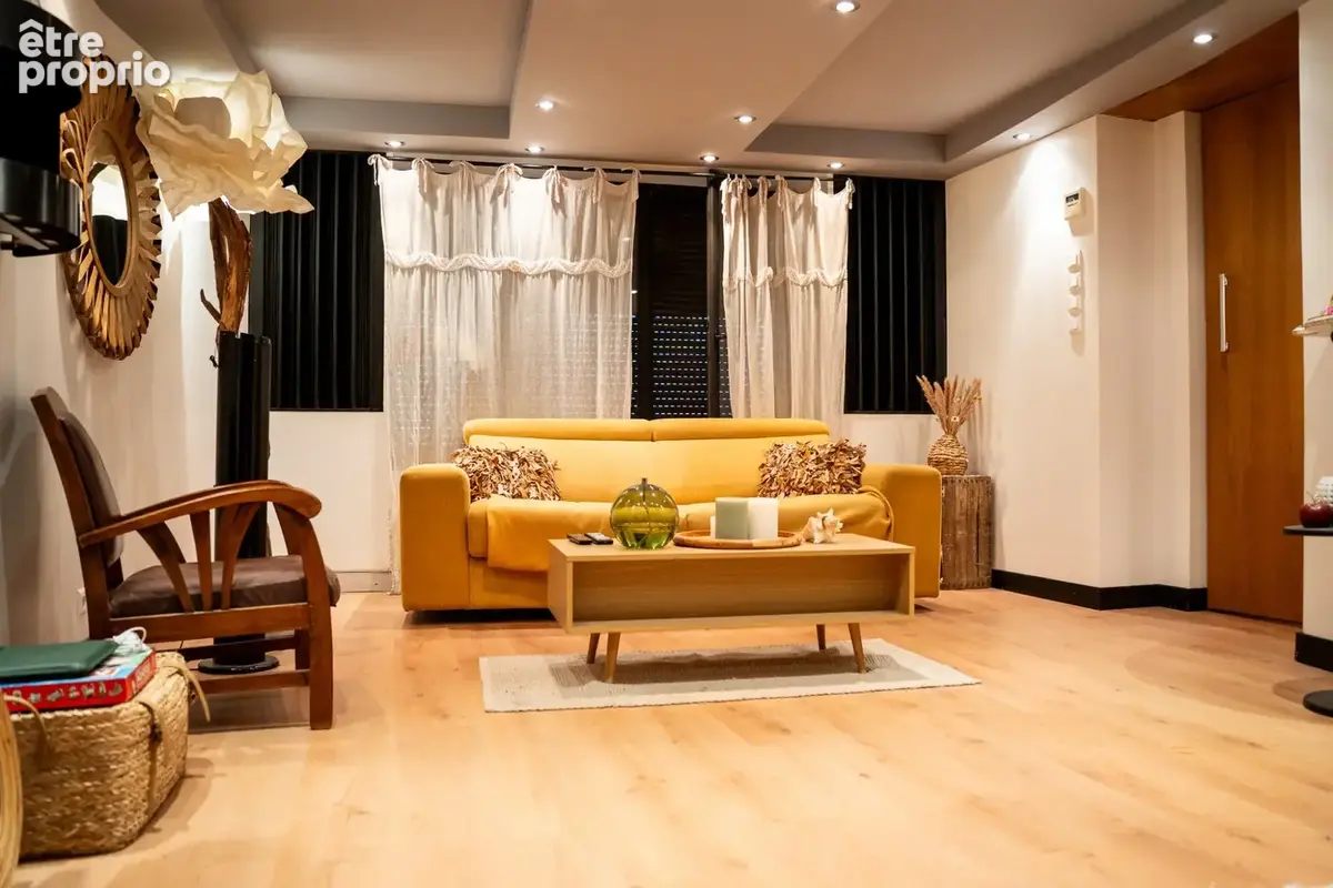 Maison 10 pièces 220 m² à vendre à Pouzolles (34480) - photo 8