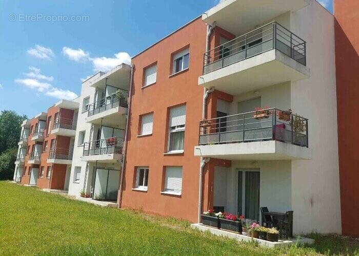 Appartement à YZEURE