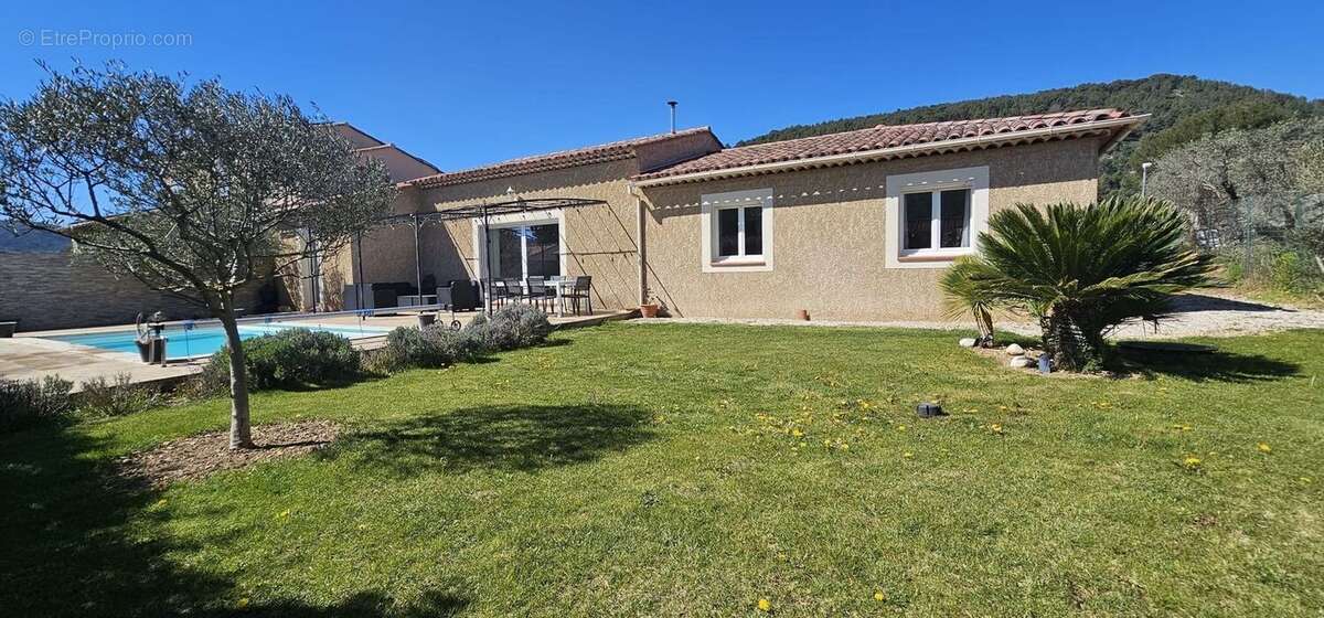 CUGES LES PINS-MAISON-A VENDRE-3 CHAMBRES-TERRAIN - Maison à CUGES-LES-PINS