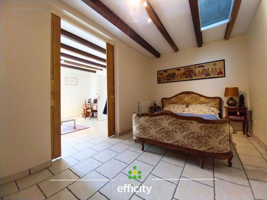 Maison à CORME-ROYAL