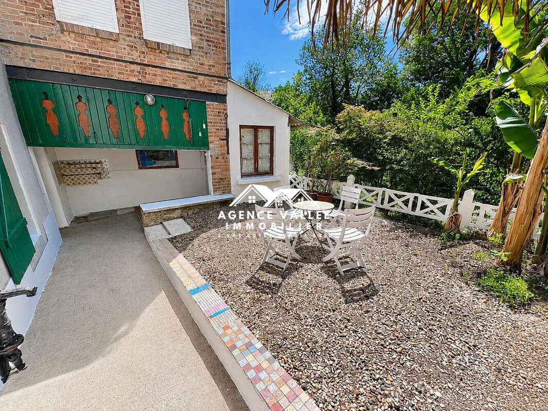 Maison à ETIOLLES