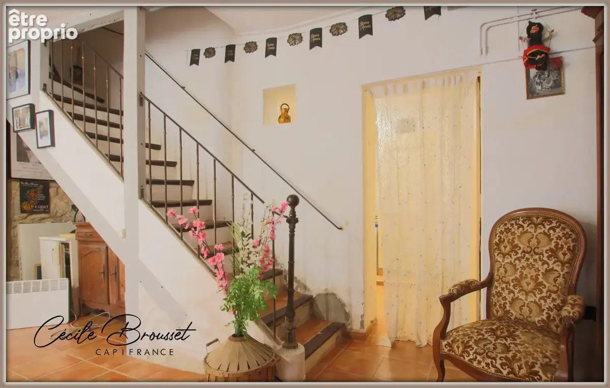 Maison de village rénovée à vendre 7 pièces SAINT LAURENT DE CERDANS (66) - photo 8