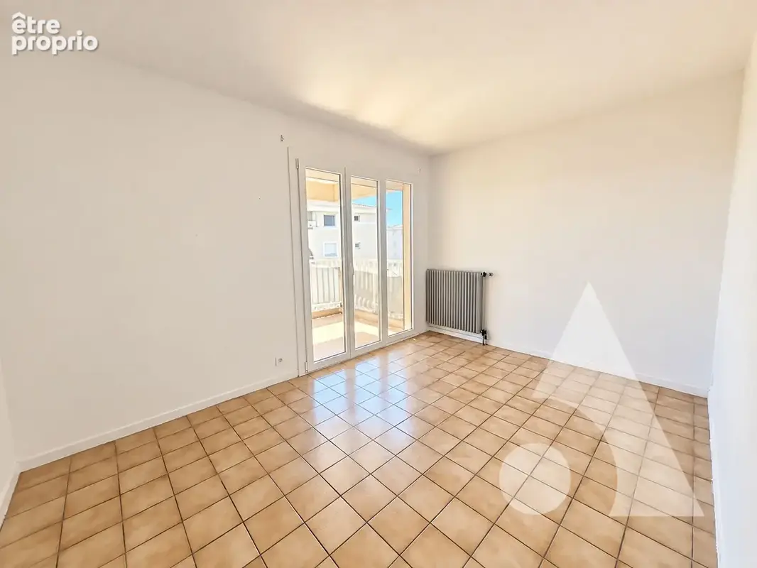 Appartement 3pieces, 66m² env., parking et cave - frejus - photo 7