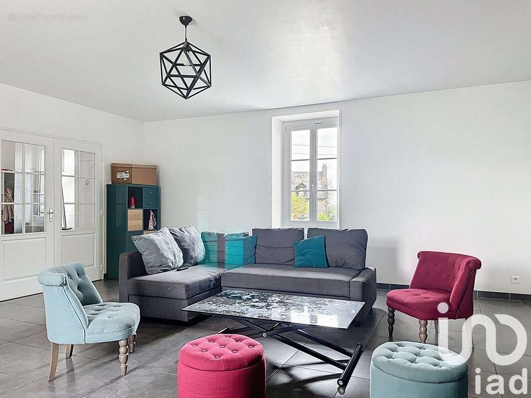 Photo 8 - Maison à BAGUER-MORVAN