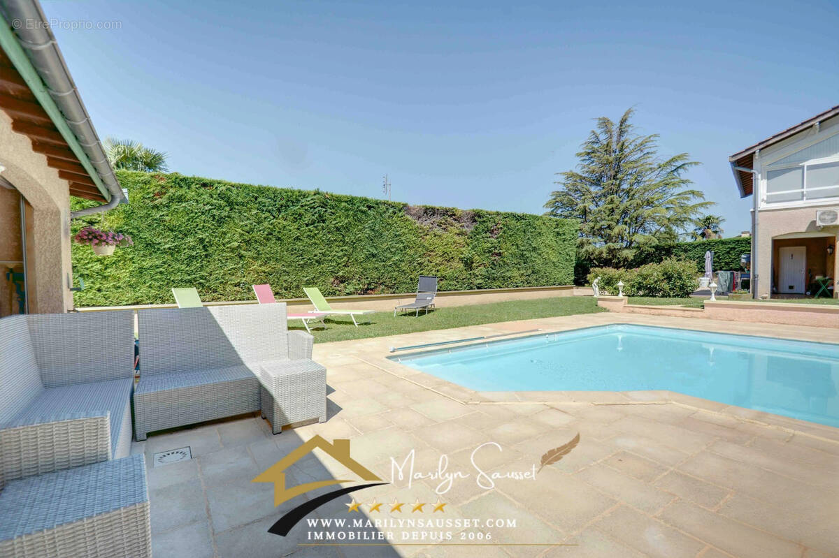 Maison à NEUVILLE-SUR-SAONE