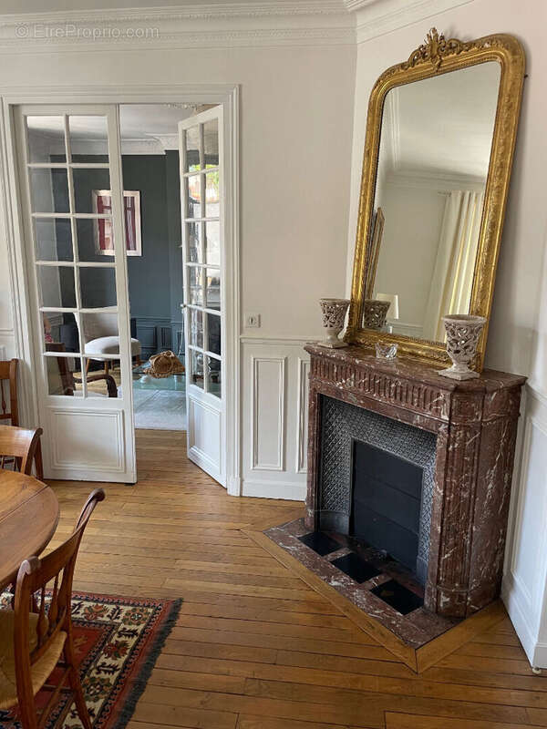 Appartement à VERSAILLES