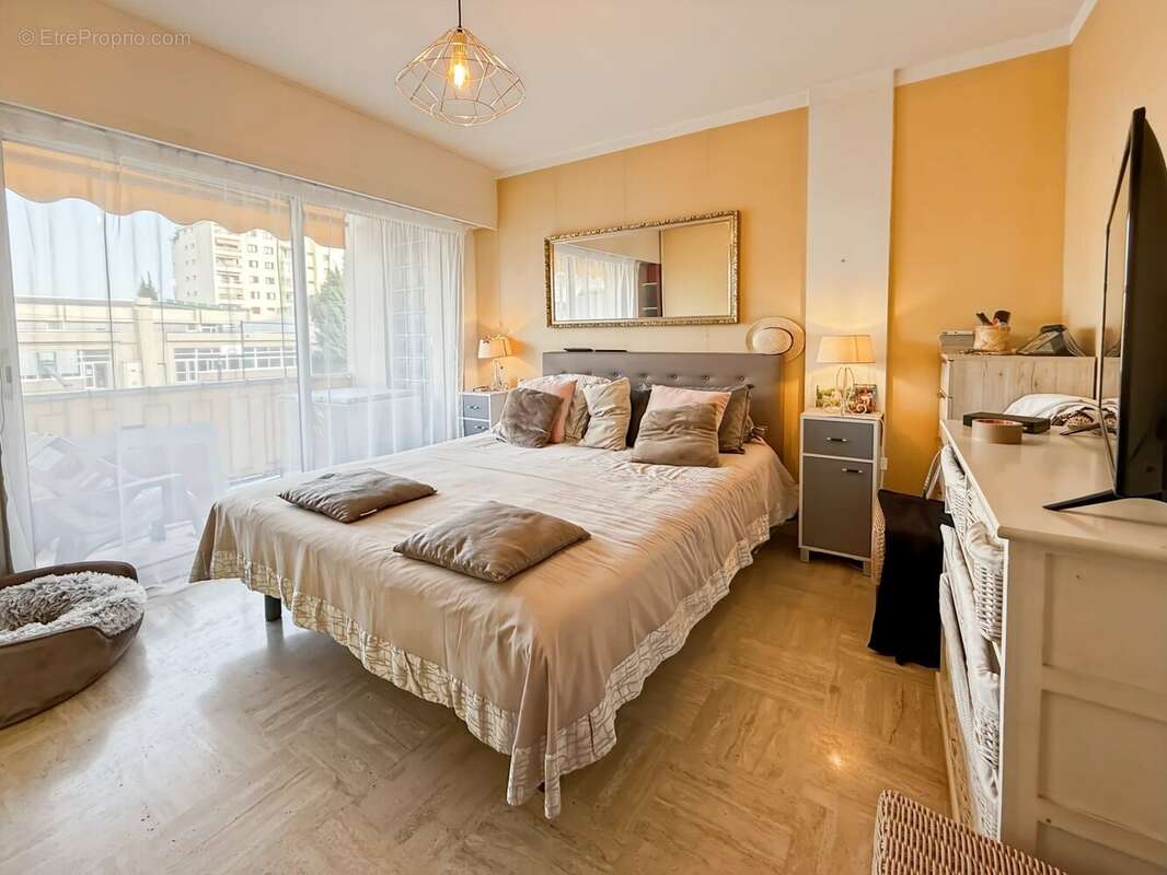 Appartement à CAGNES-SUR-MER