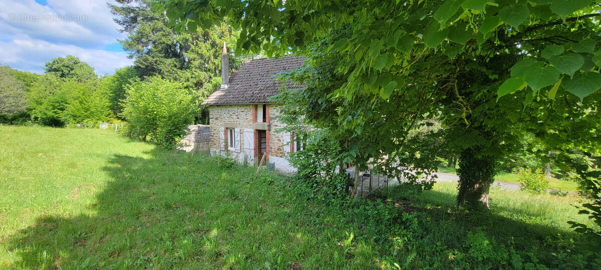 Maison à BEYNAT