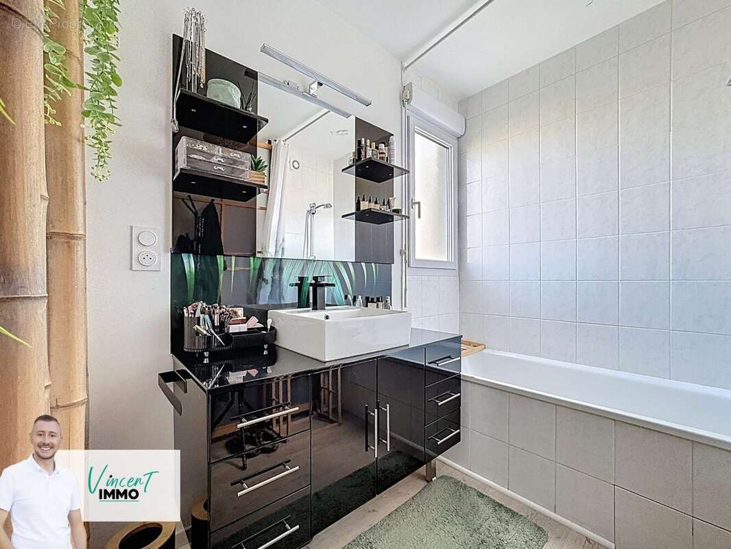 Appartement à L'ISLE-D'ABEAU