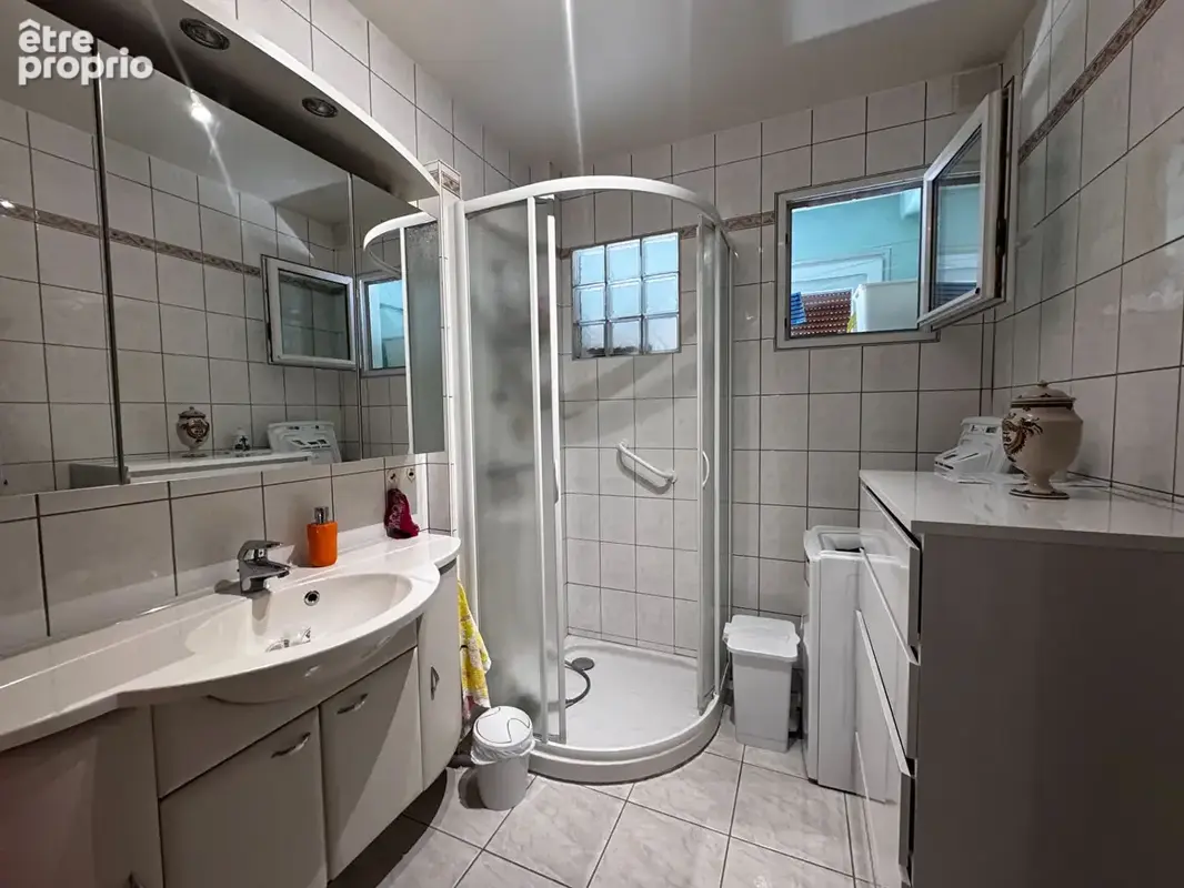 Appartement 3 pièces 75 m² à vendre à Lons-Le-Saunier (39000) - photo 6
