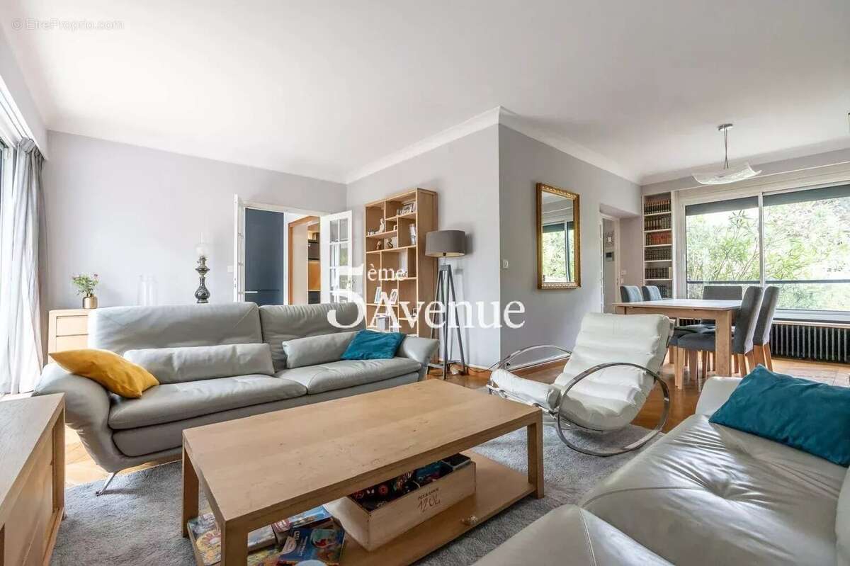 Maison à SAINT-MAUR-DES-FOSSES