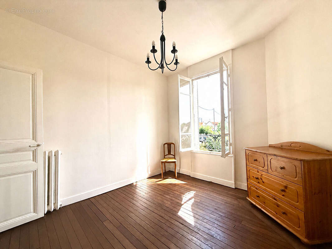 Maison Gagny 6 pièce(s) 100 m2 - photo 7