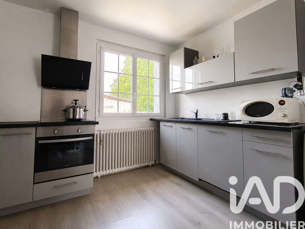 Maison 103 m² à Sennecay  - photo 6