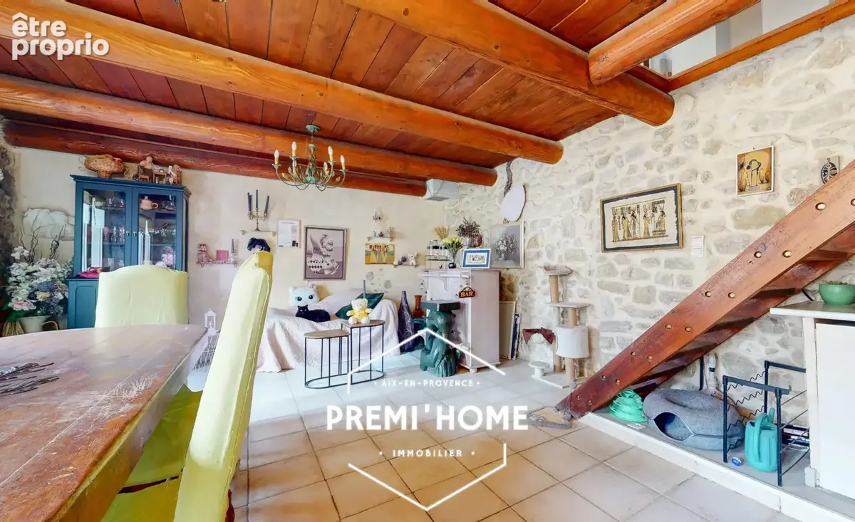 Maison a vendre senas 4 pièces en r+2 avec garage et terrasse - photo 3