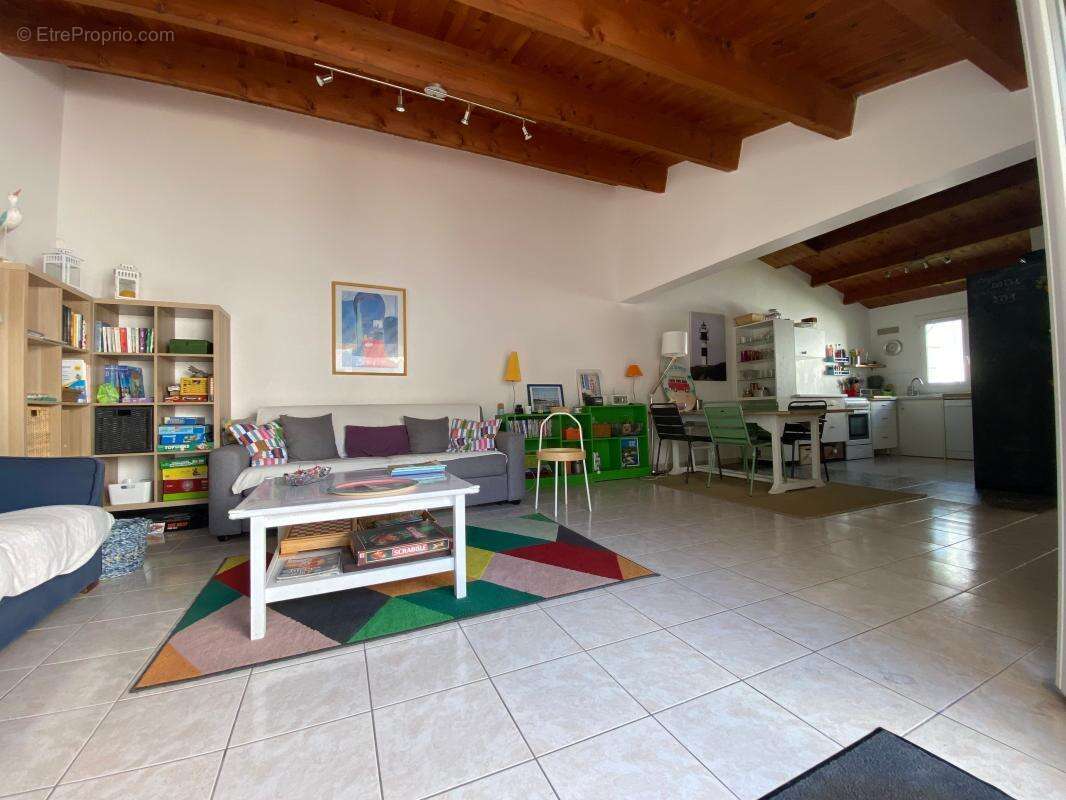 Maison à LES MATHES