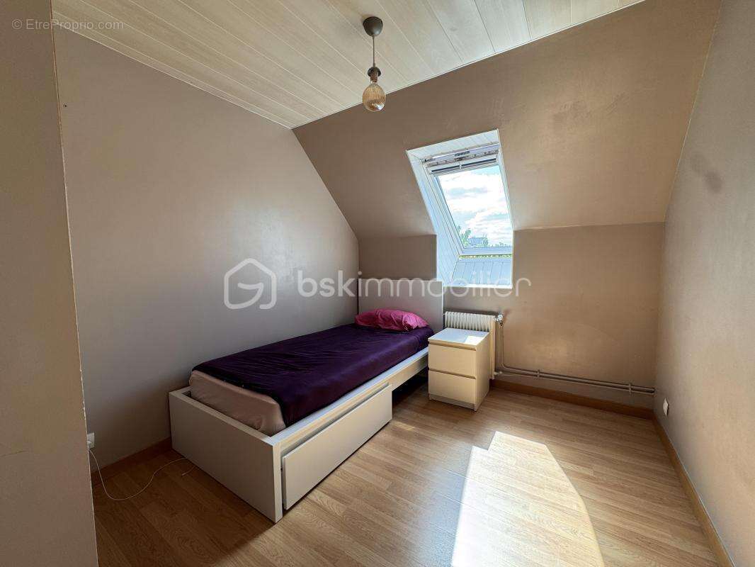 Maison familiale 5 chambres potentielles – 96 m² – Garage – Terrain 329 m² - photo 6