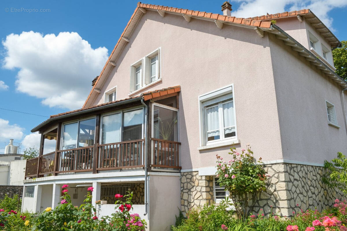 Maison à CHATELLERAULT