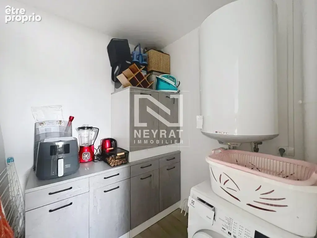 Autun - appartement type 2 avec ascenceur ! - photo 10