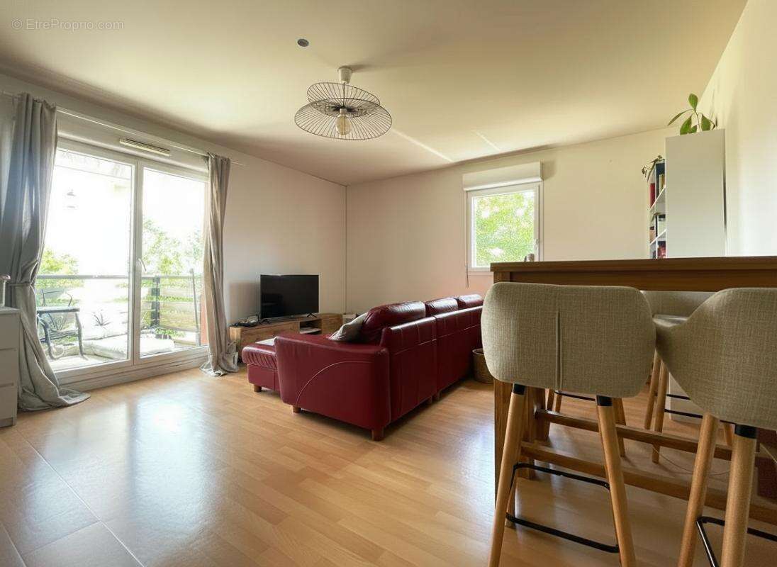 Appartement à CINTRE