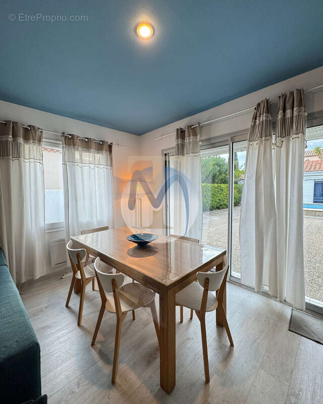 Maison à CANET-EN-ROUSSILLON