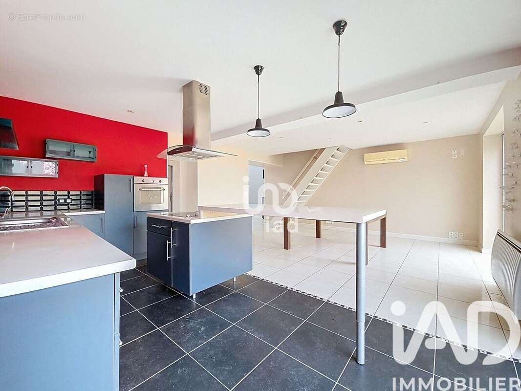 Maison 92 m² à Saint-Florentin  - photo 3
