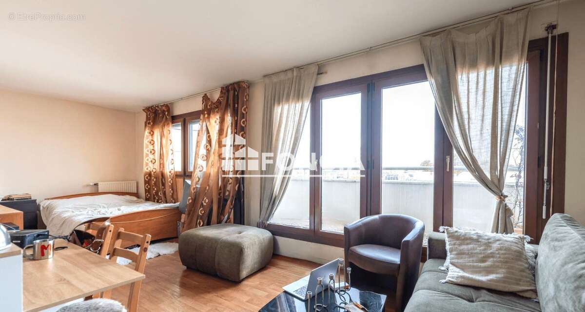 Appartement à LEVALLOIS-PERRET