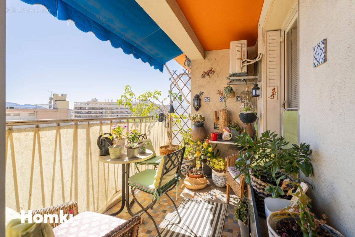Appartement à MARSEILLE-5E