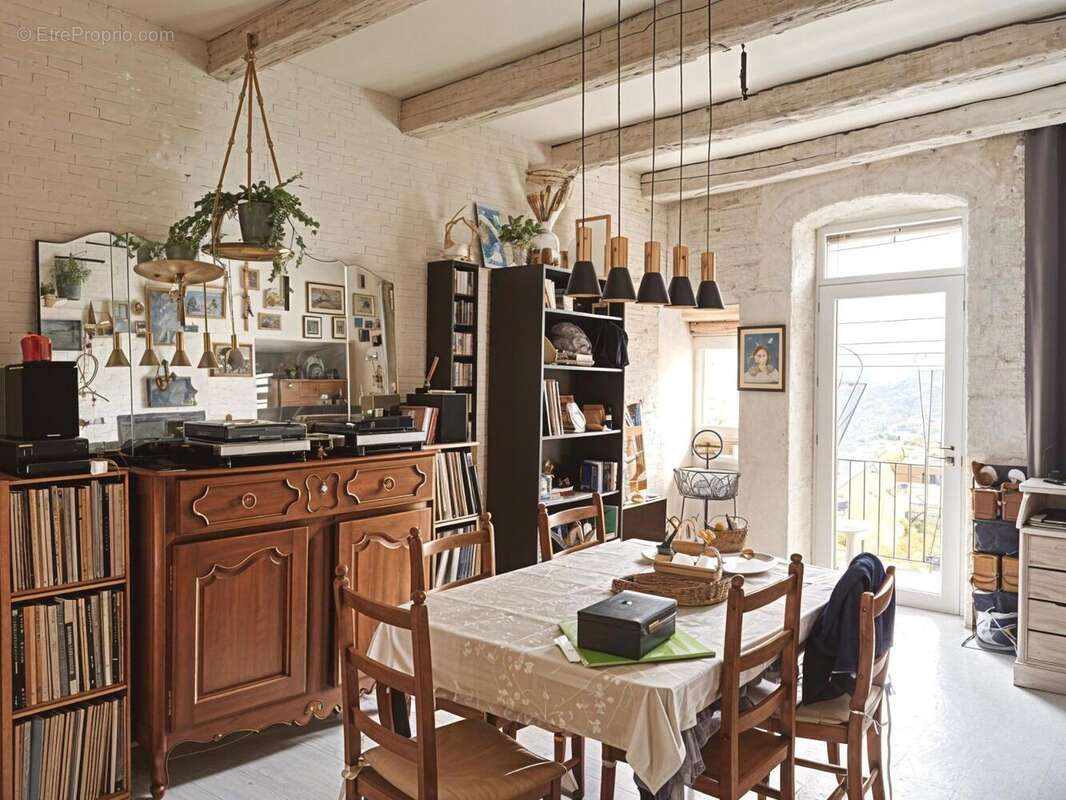   - Maison à VALS-LES-BAINS