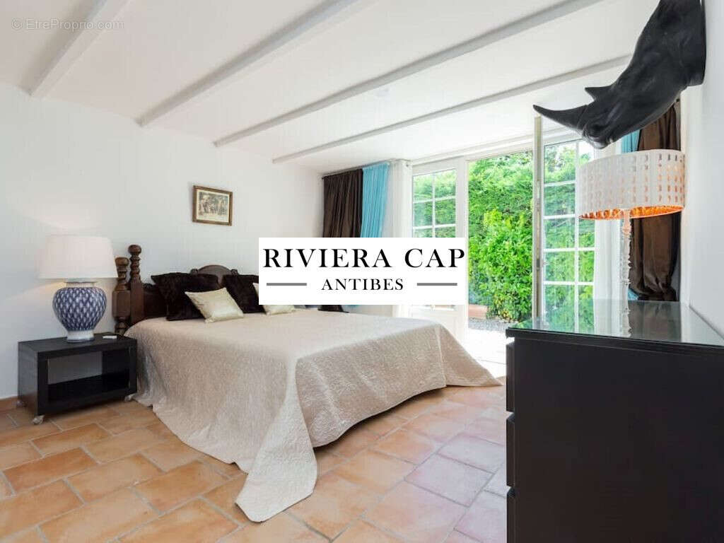Maison 70 m² à Antibes  - photo 2