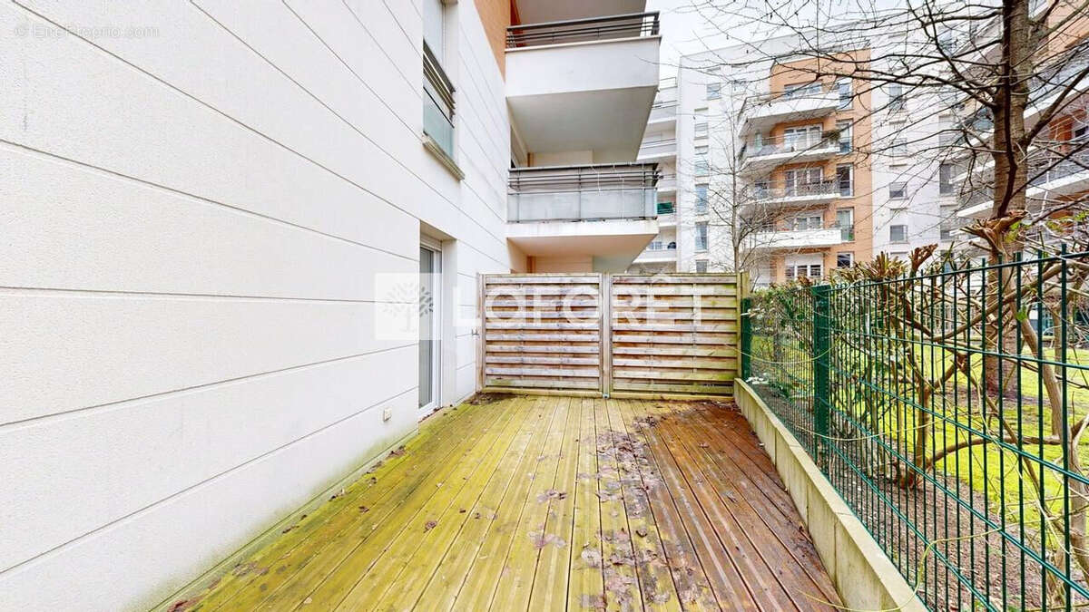 Appartement à NANTERRE