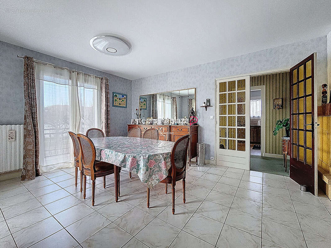 Maison à SAINT-GEORGES-DE-DIDONNE