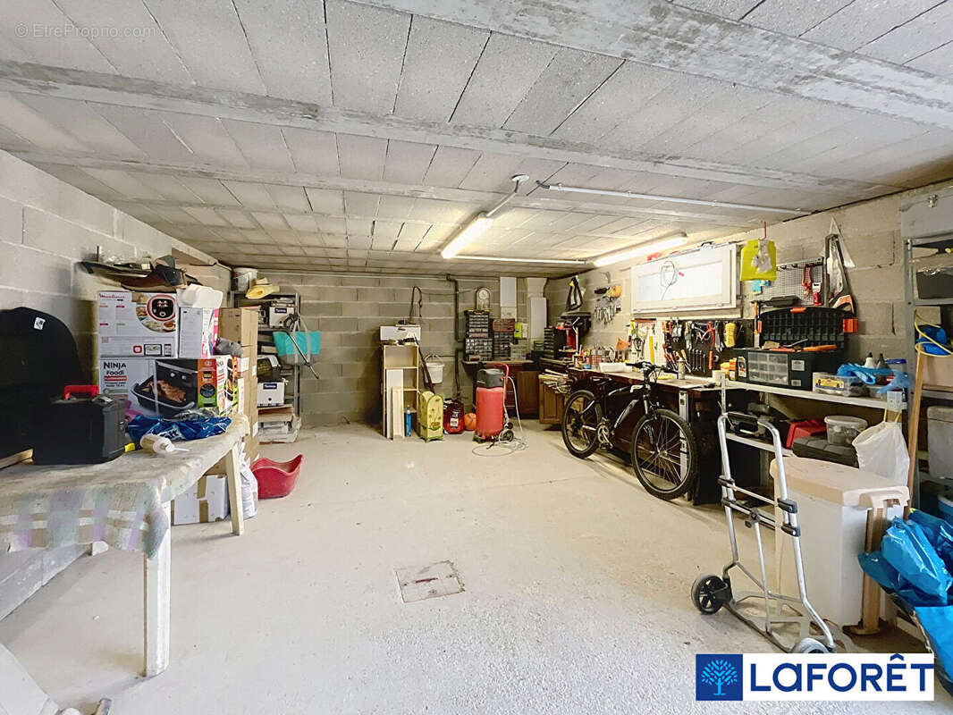 Maison à IS-SUR-TILLE