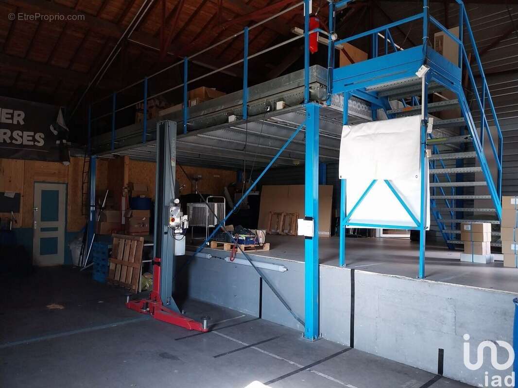 Photo 5 - Commerce à SAINT-JEAN-BONNEFONDS