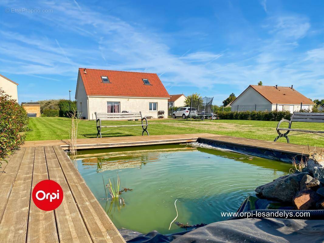 Maison à LES THILLIERS-EN-VEXIN