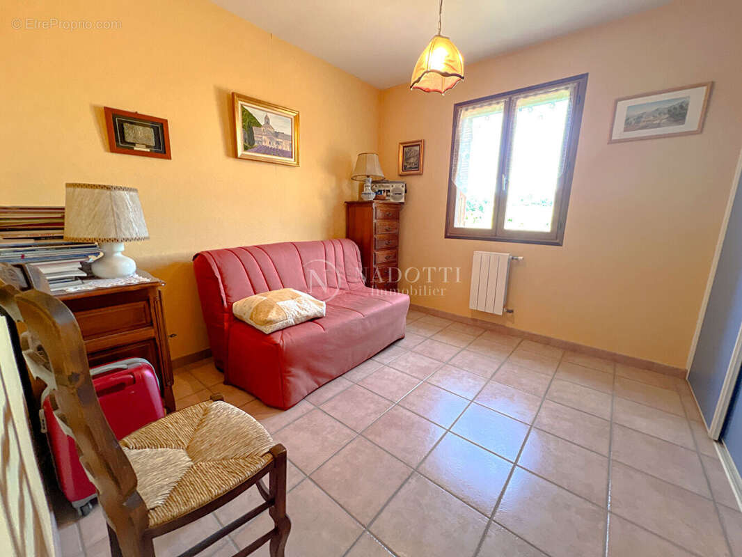 Maison Saint Pantaleon 5 pièce(s) 140 m2 - photo 11