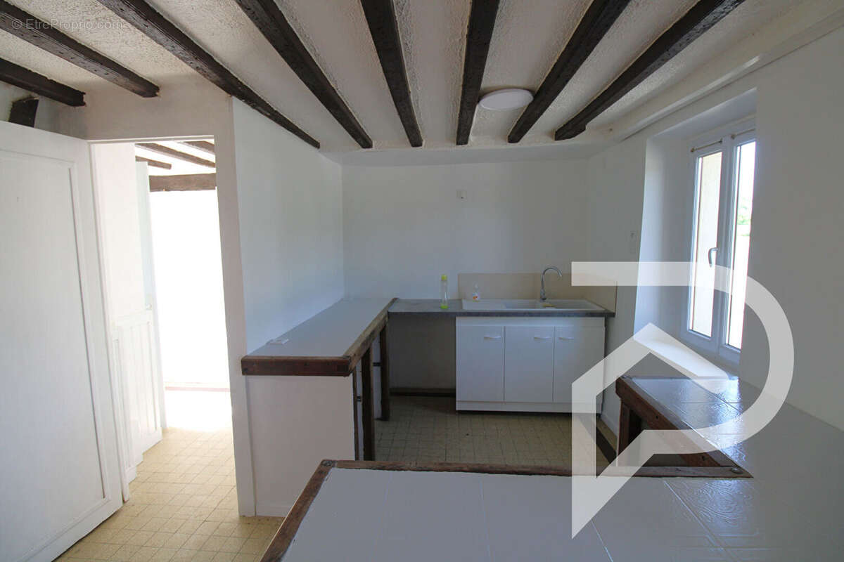 Maison à MAIGNELAY-MONTIGNY