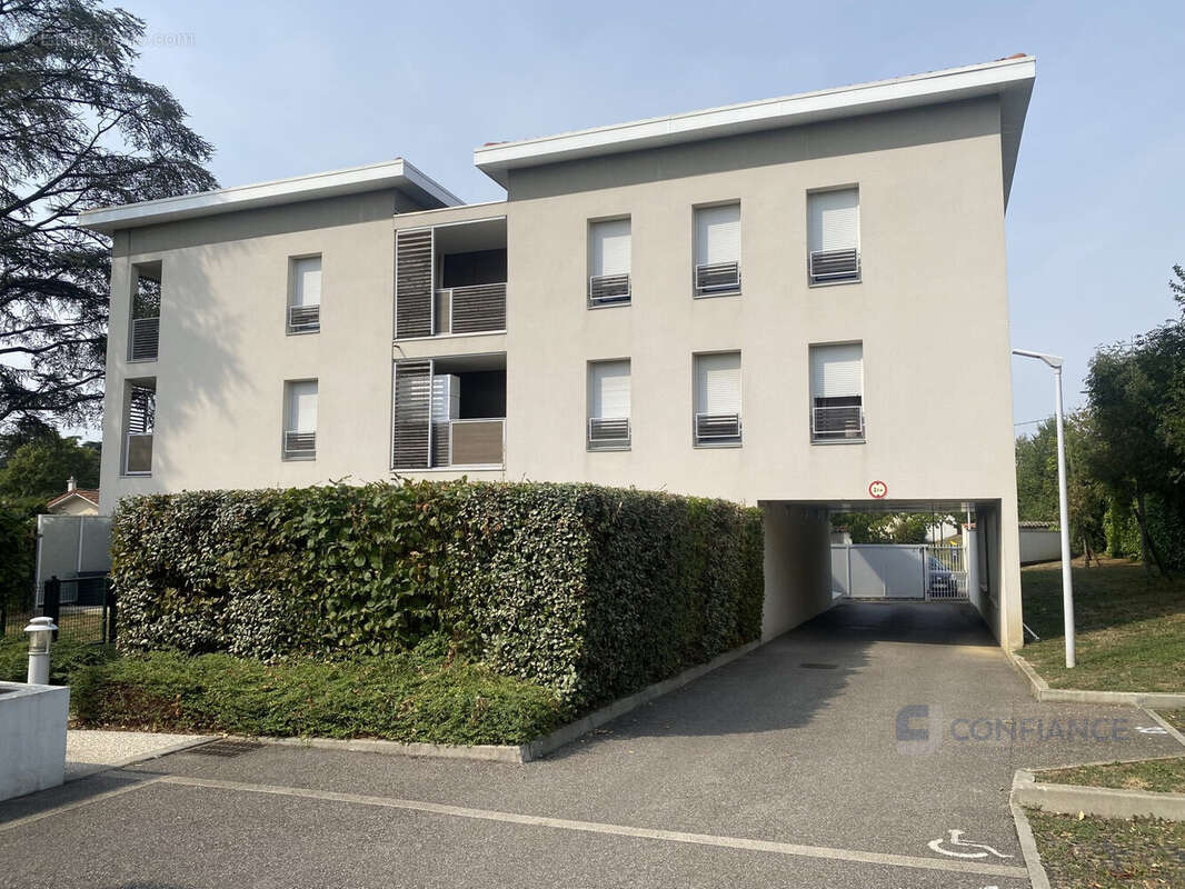 Appartement à RILLIEUX-LA-PAPE