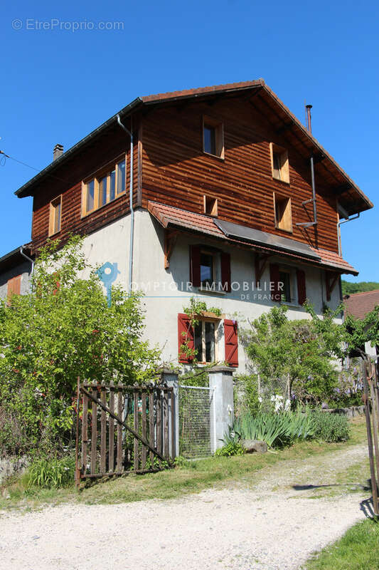 Maison à VAULNAVEYS-LE-HAUT
