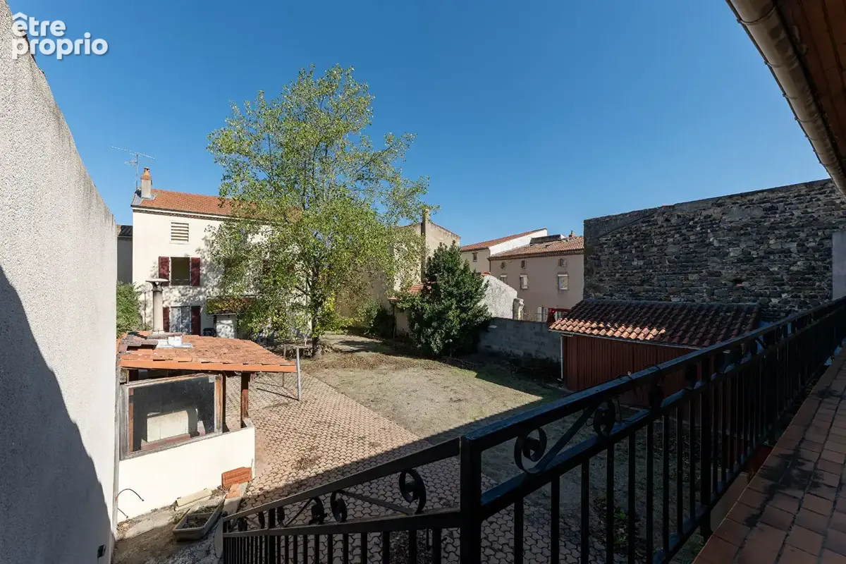 Photo Maison à Le Breuil-Sur-Couze au prix de 189 000€