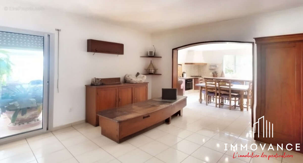 Maison 217 m² à Bouzigues  - photo 6