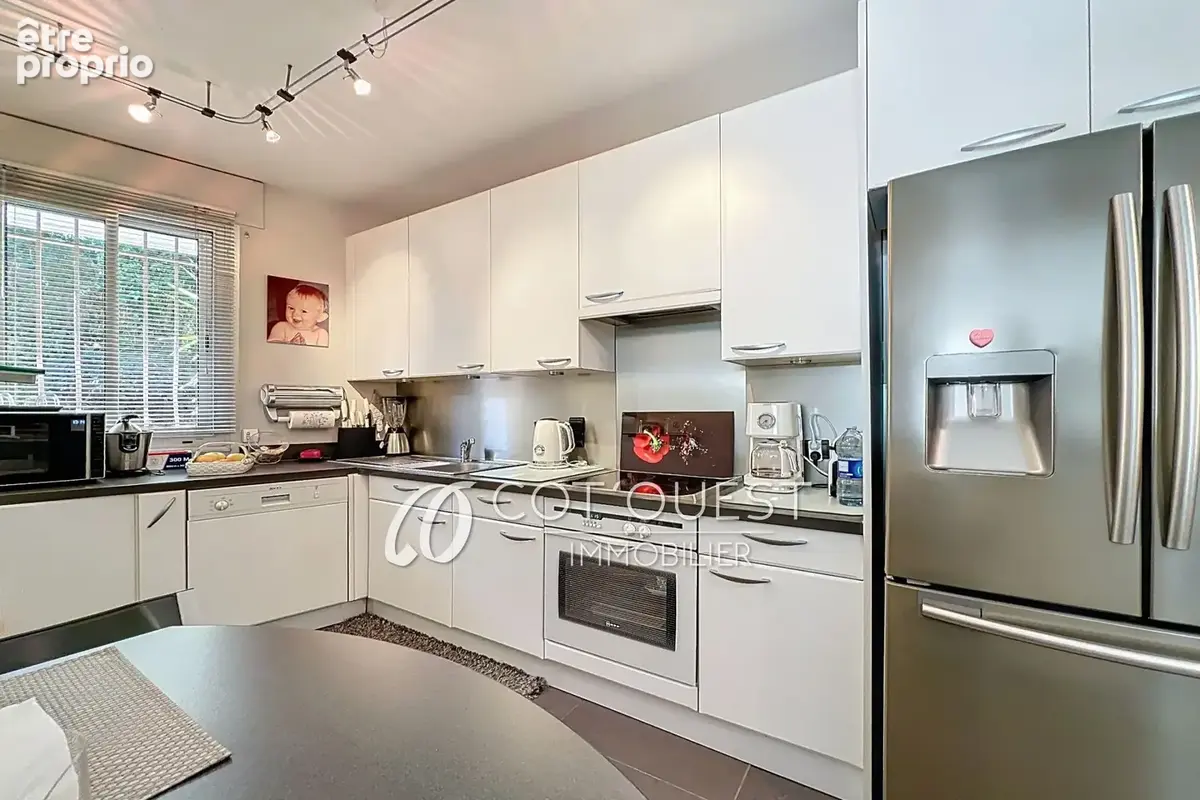 Appartement 90 m² à Antibes  - photo 8