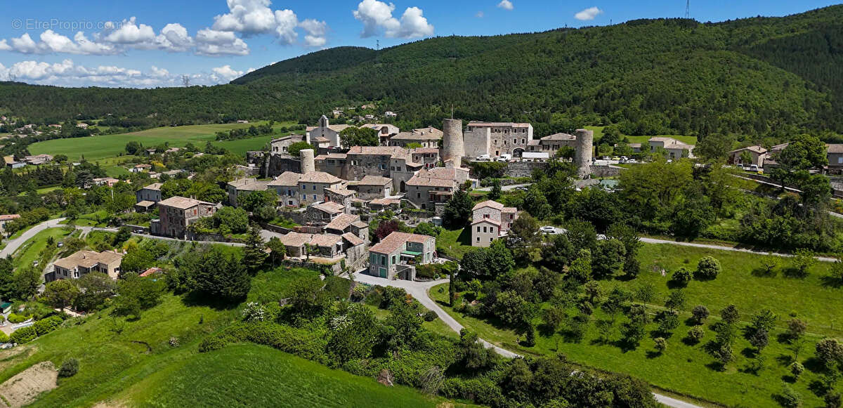 Maison de village à Saint-Vincent-de-Barrès (07) - photo 12