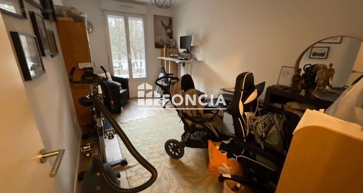 Appartement à LE BLANC-MESNIL