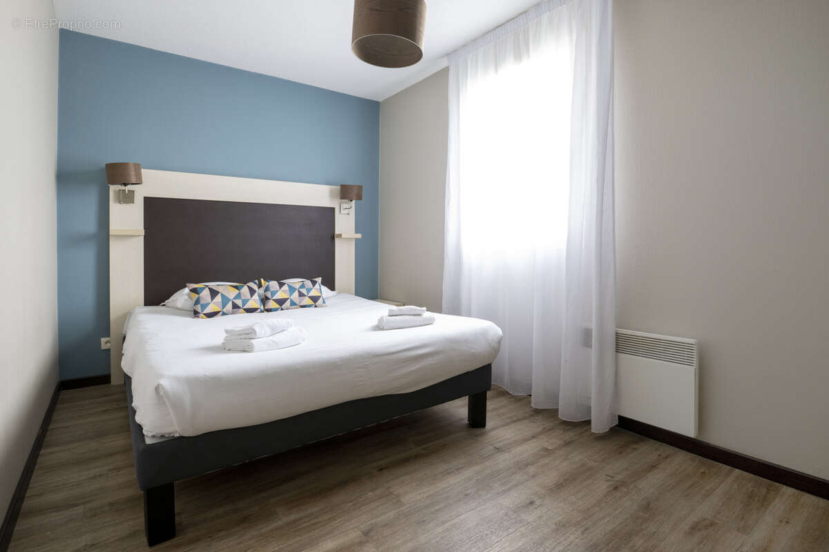 Appartement à SAINT-JEAN-D'ILLAC