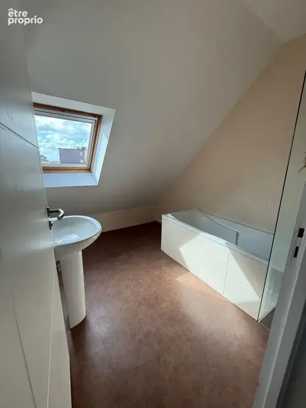 LORIENT  - Appartement duplex 3 chambres avec 2 stationnements - photo 5