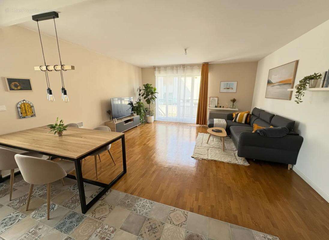 Appartement à LIMEIL-BREVANNES