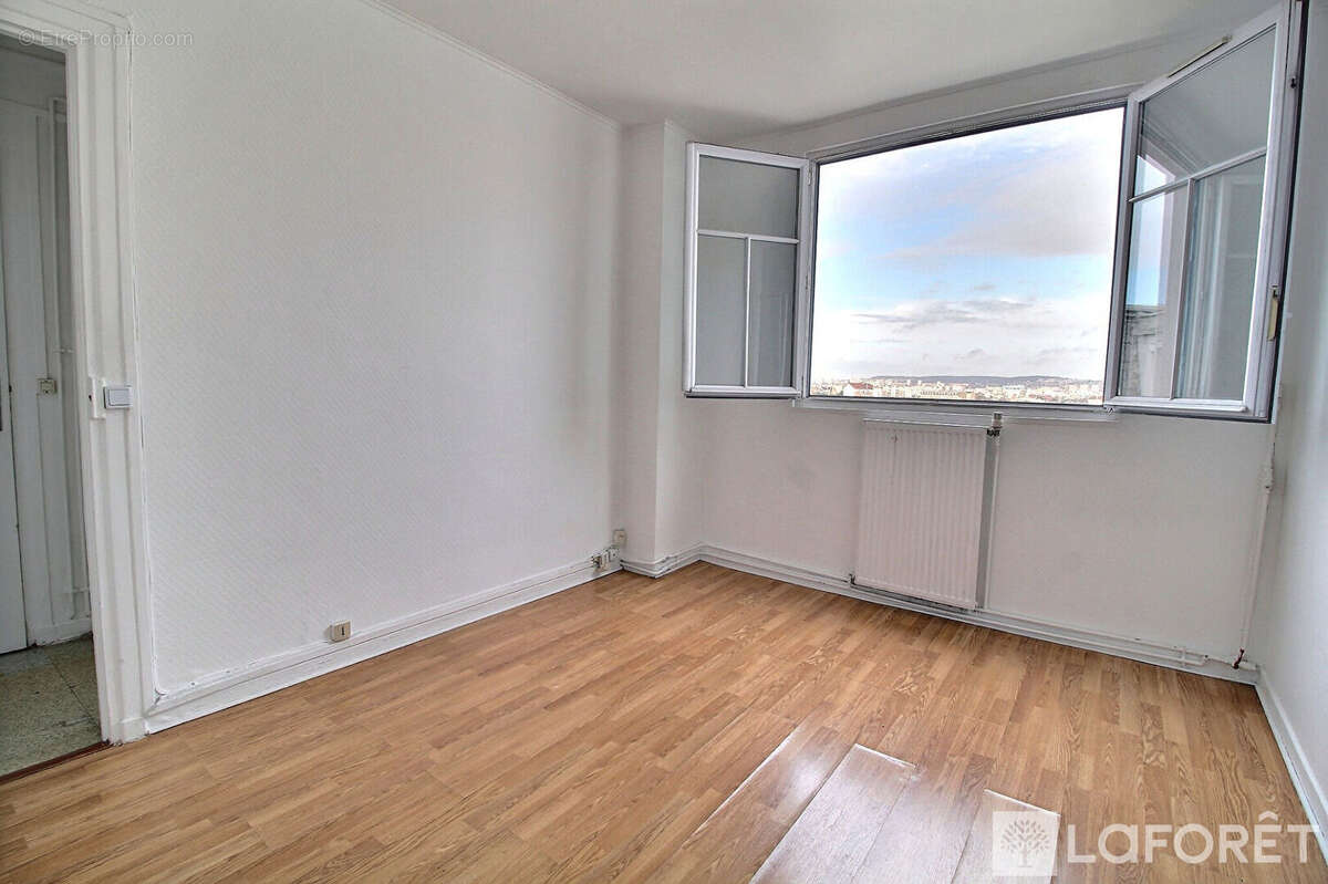 Appartement à BOIS-COLOMBES