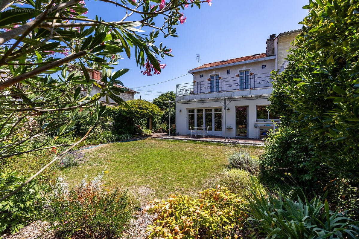 Maison à BORDEAUX